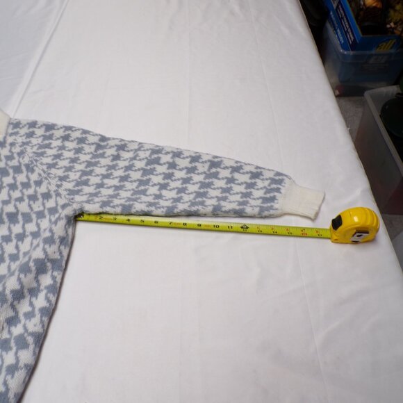 LADIES HOUNDSTOOTHE GREY & WHITE SWEATER - Picture 8 of 8